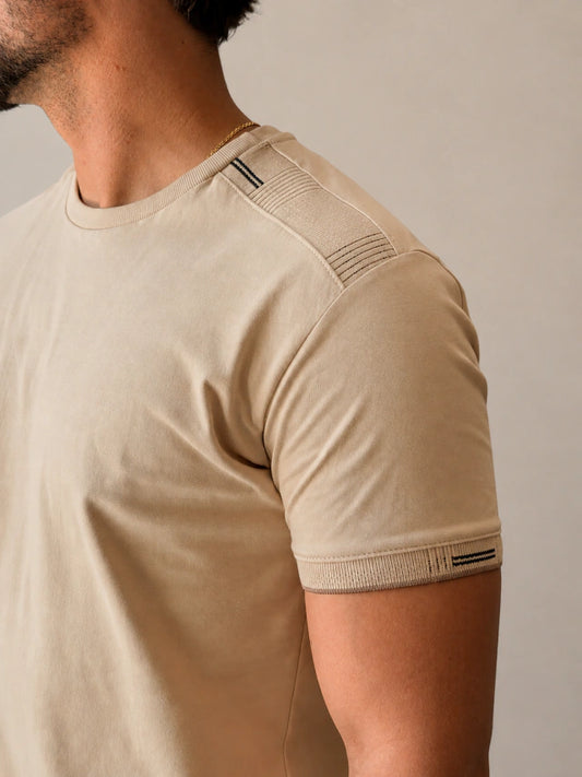 T-SHIRT DETAIL BEGE