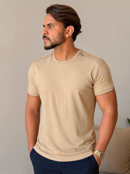 T-SHIRT DETAIL BEGE